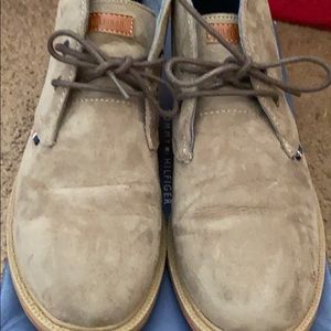Boy’s US size 3, suede boots